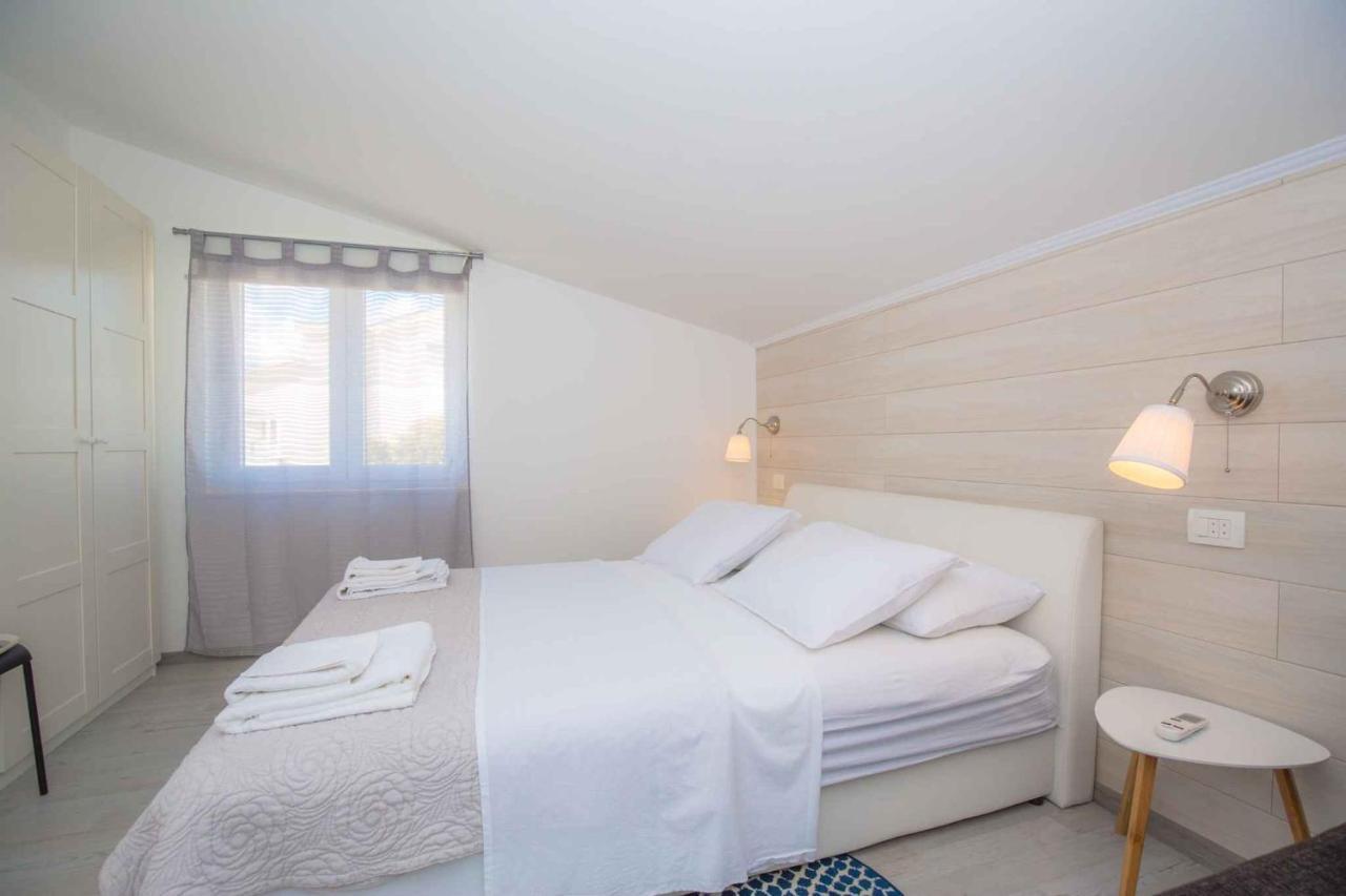 Apartments In Rogoznica 36019 エクステリア 写真