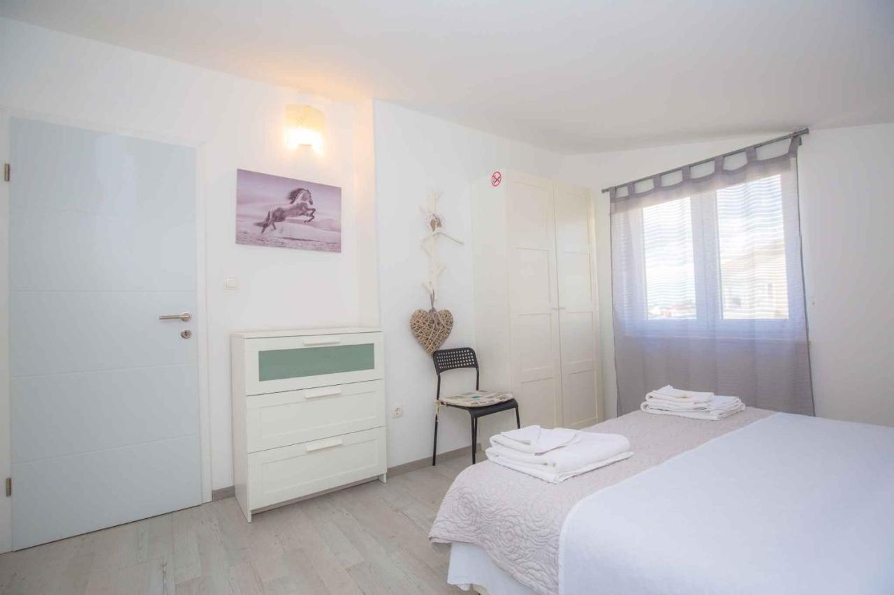 Apartments In Rogoznica 36019 エクステリア 写真