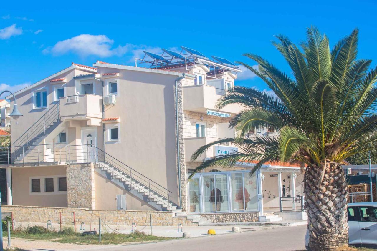 Apartments In Rogoznica 36019 エクステリア 写真