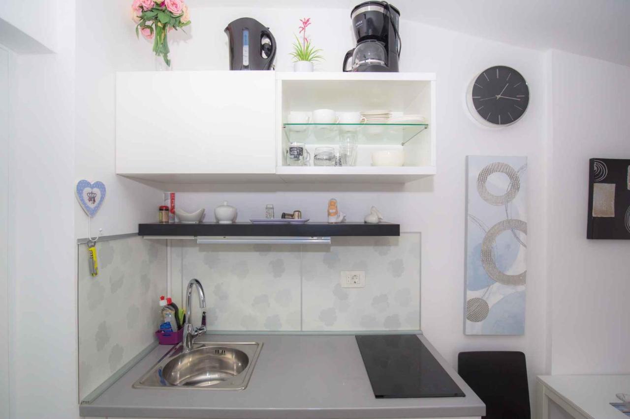 Apartments In Rogoznica 36019 エクステリア 写真