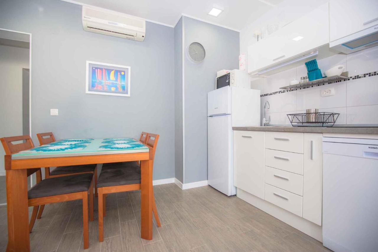 Apartments In Rogoznica 36019 エクステリア 写真