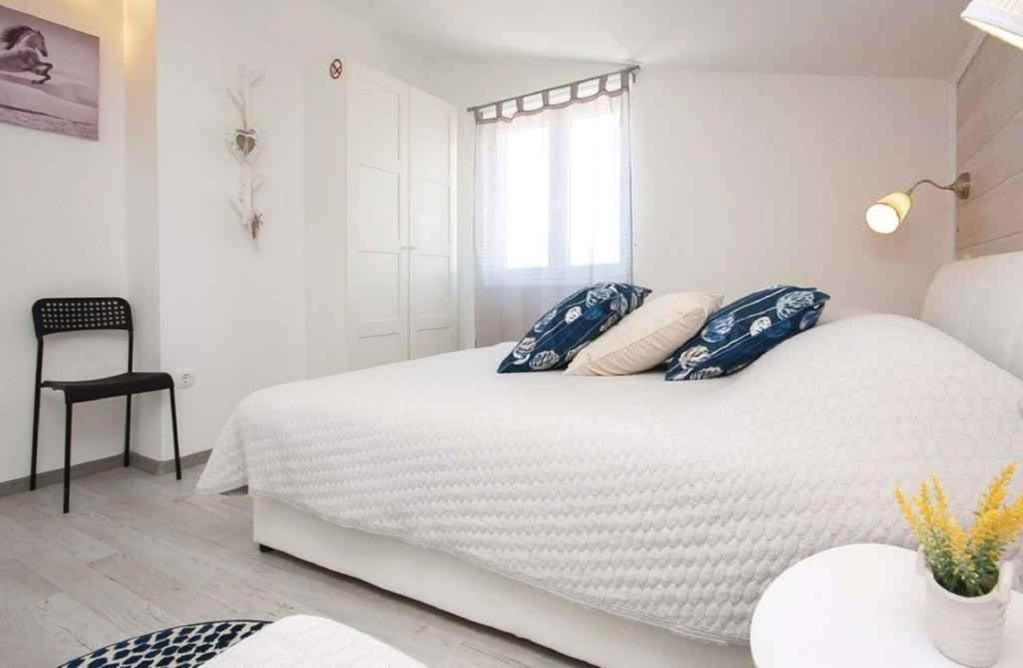 Apartments In Rogoznica 36019 エクステリア 写真