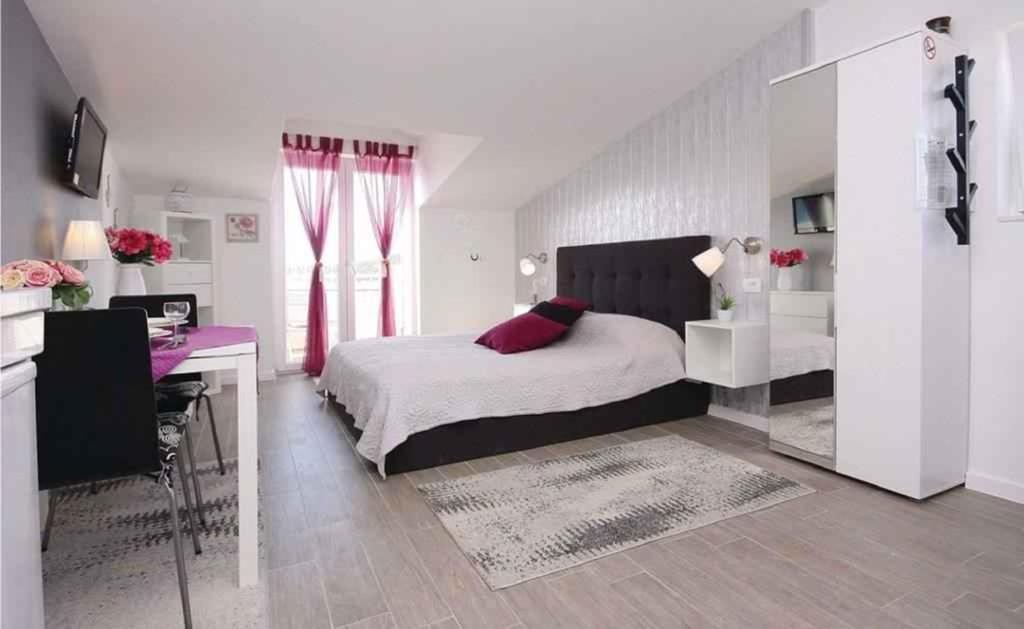 Apartments In Rogoznica 36019 エクステリア 写真